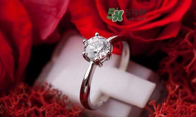 怎么向女生表白才容易被接受 怎么表白不会被拒绝 怎么向女生表白才容易被接受 怎么表白不会被拒绝